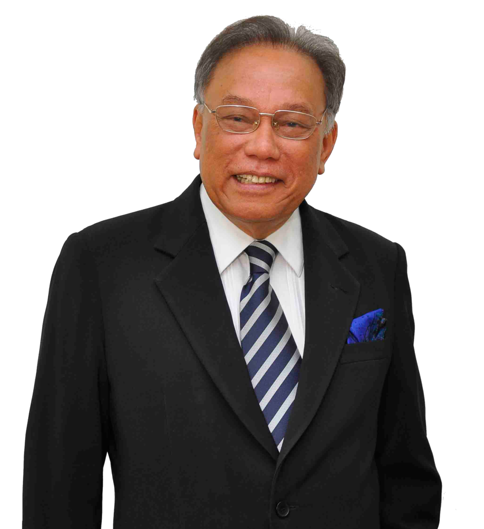 Dato' Prof. Emeritus Dr. Hashim Yaacob 2 Transparent bg